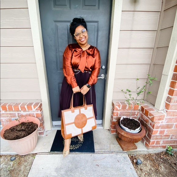 Meet your posher! - Picture 13 of 17